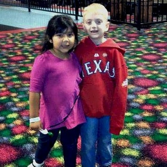 Meet your Posher, Monica - Picture 1 of 1